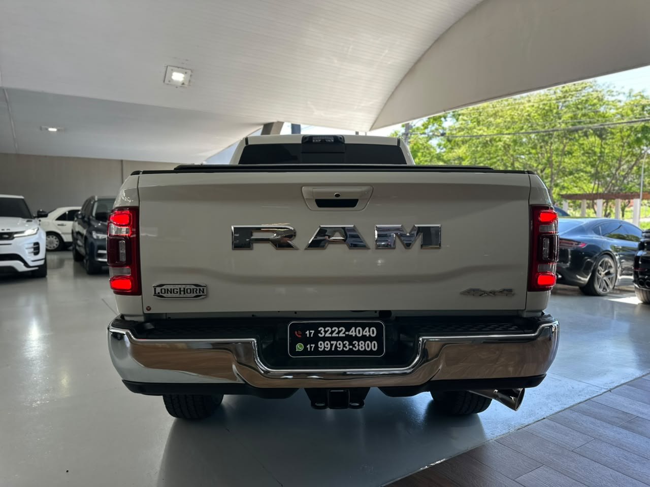 RAM 3500 6.7 I6 LIMITED LONG HORN CABINE DUPLA 4X4 TURBO DIESEL AUTOMÁTICO