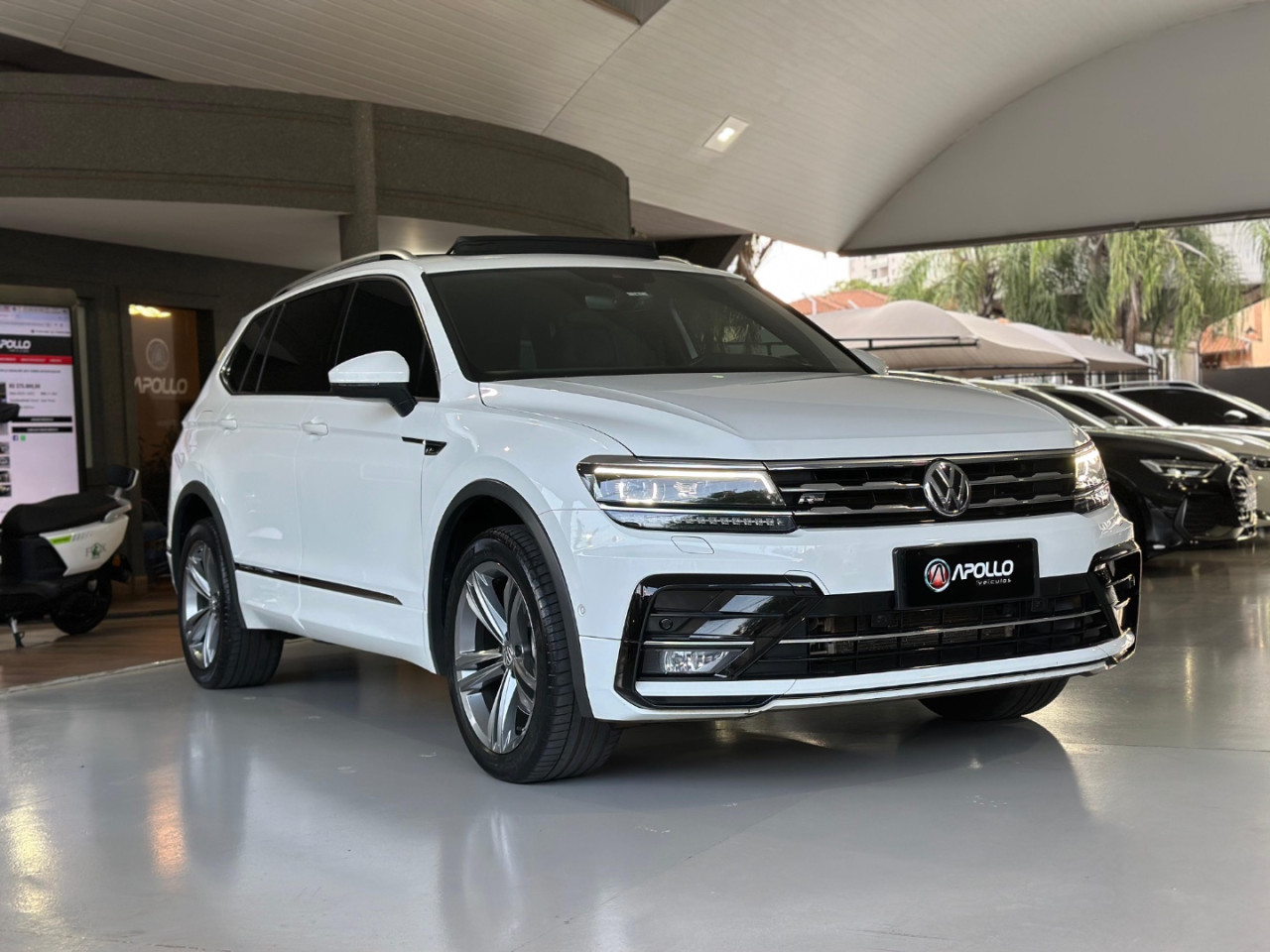 VOLKSWAGEN Tiguan 2.0 16V 4P TSI 350 TURBO R-LINE 4MOTION DSG AUTOMÁTICO