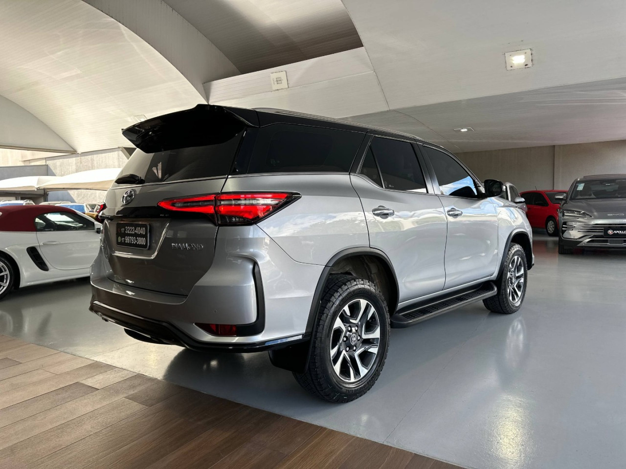 TOYOTA Hilux SW4 2.8 4P SRX 4X4 DIAMOND 7 LUGARES TURBO DIESEL AUTOMÁTICO