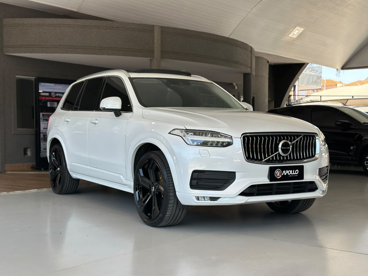 VOLVO XC90 2.0 4P MOMENTUM 4X4 TURBO AUTOMÁTICO