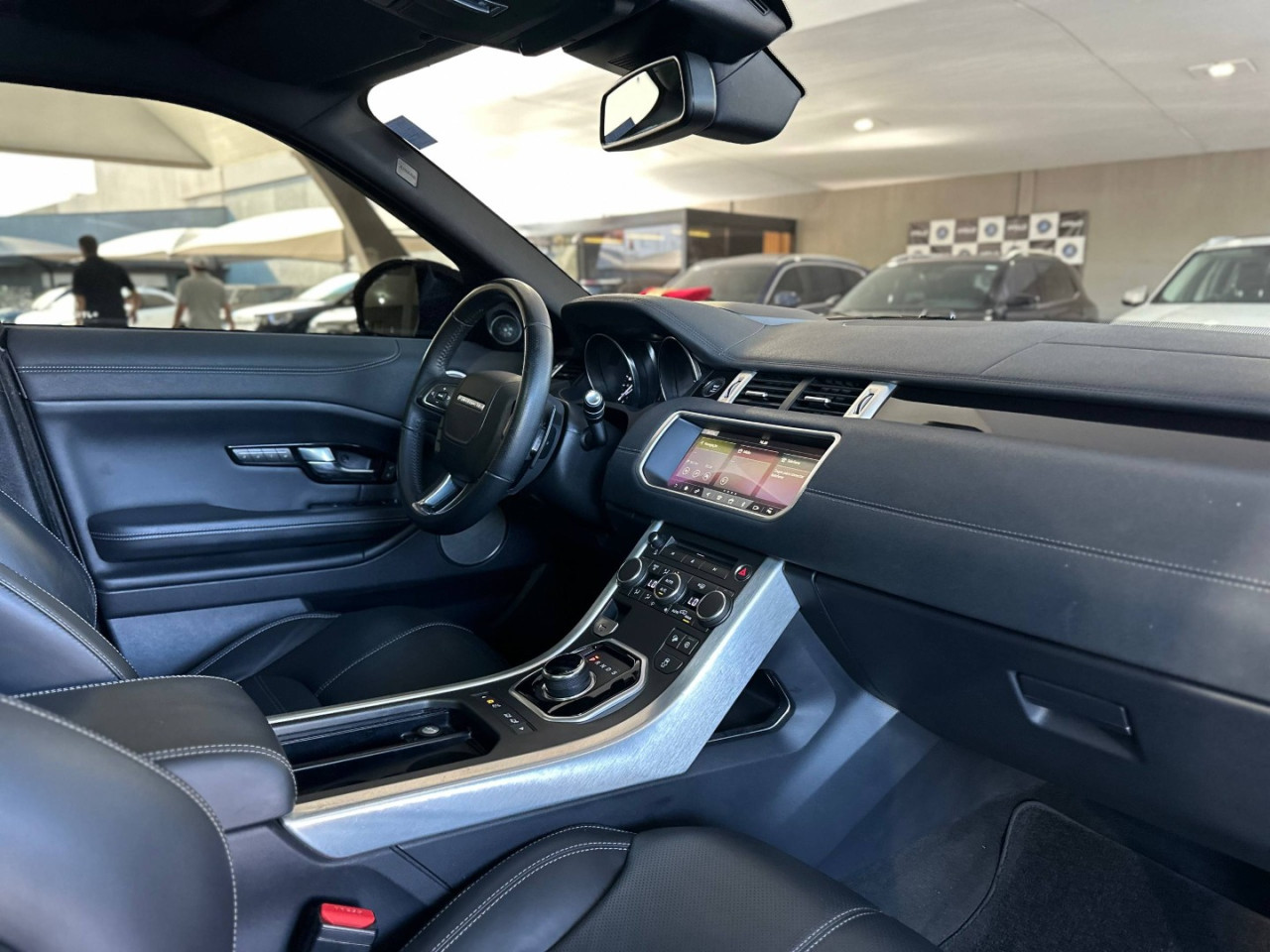 LAND ROVER Range Rover Evoque 2.0 4P FLEX P250 R-DYNAMIC HSE AWD AUTOMÁTICO