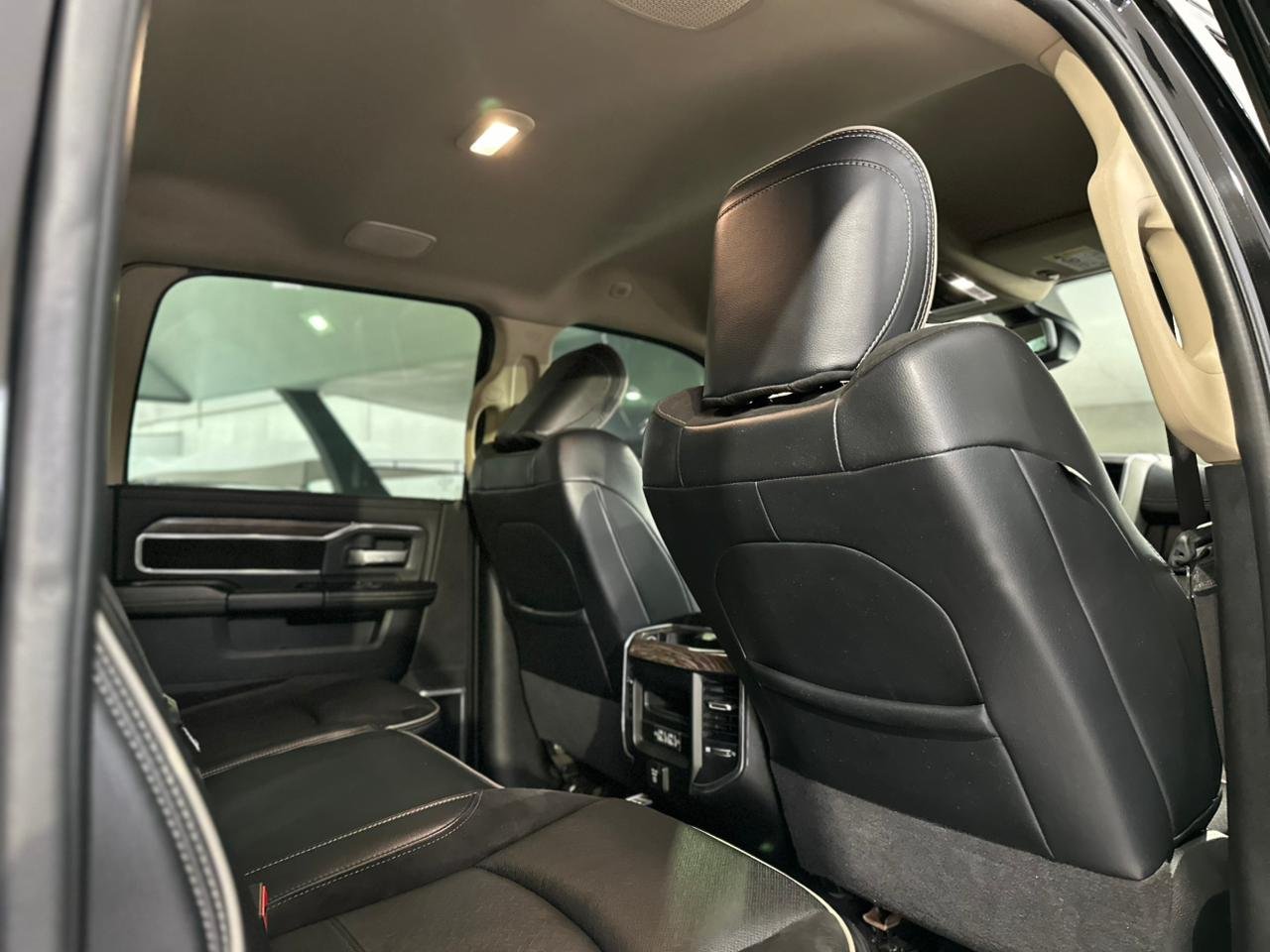 RAM 2500 6.7 I6 24V SLT CABINE DUPLA TURBO DIESEL LARAMIE 4X4 AUTOMÁTICO