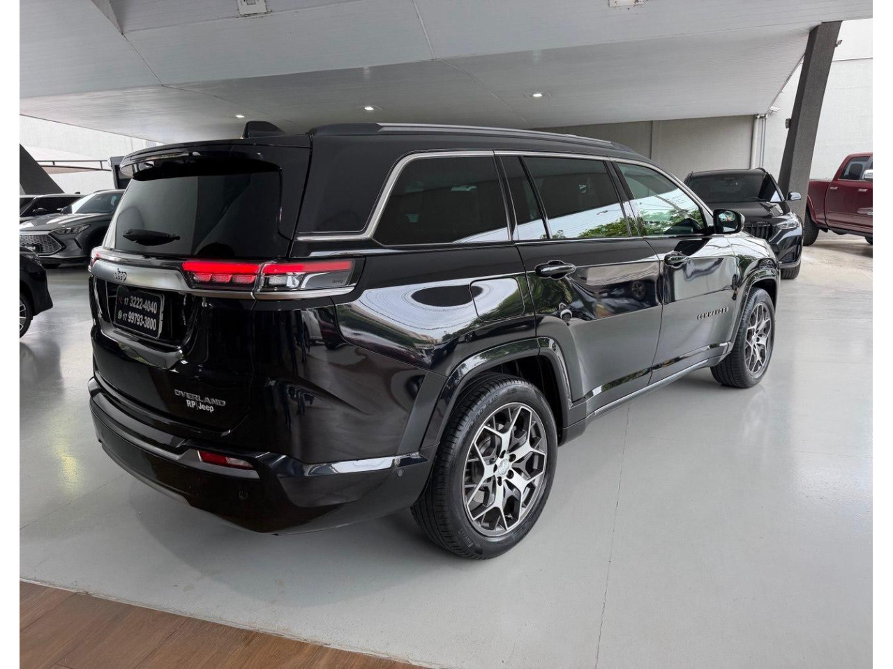 JEEP Commander 1.3 16V 4P FLEX T270 OVERLAND TURBO AUTOMÁTICO AT6