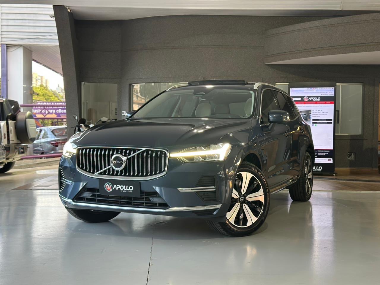 XC60 2.0 16V 4P T8 RECHARGE HÍBRIDO PLUS AWD TURBO GEARTRONIC AUTOMÁTICO