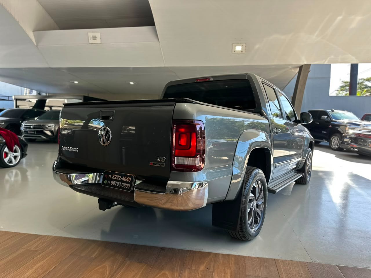 VOLKSWAGEN Amarok 3.0 V6 CABINE DUPLA HIGHLINE 4X4 TURBO INTERCOOLER AUTOMÁTICO