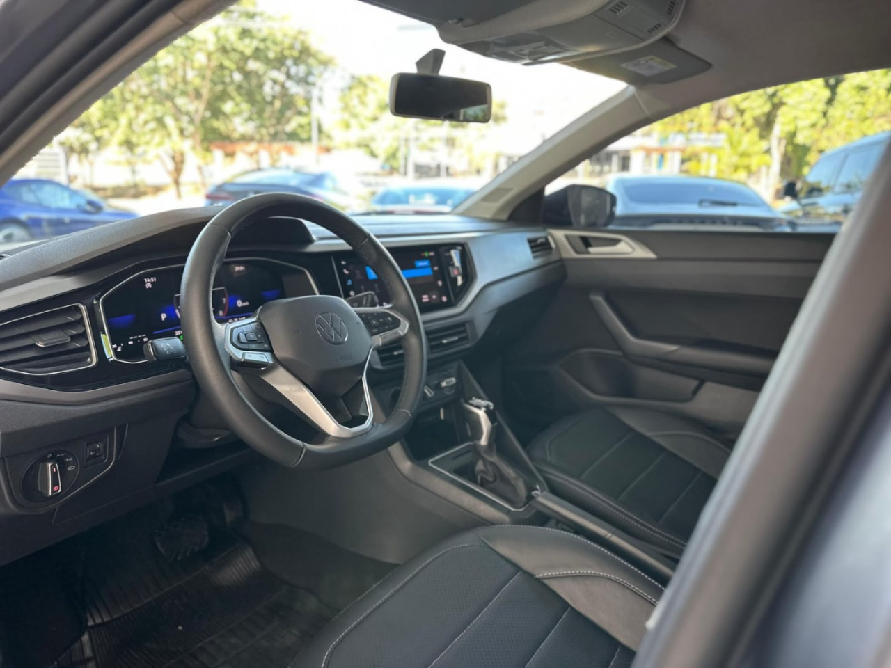 VOLKSWAGEN Nivus 1.0 4P FLEX 200 TSI HIGHLINE TURBO AUTOMÁTICO