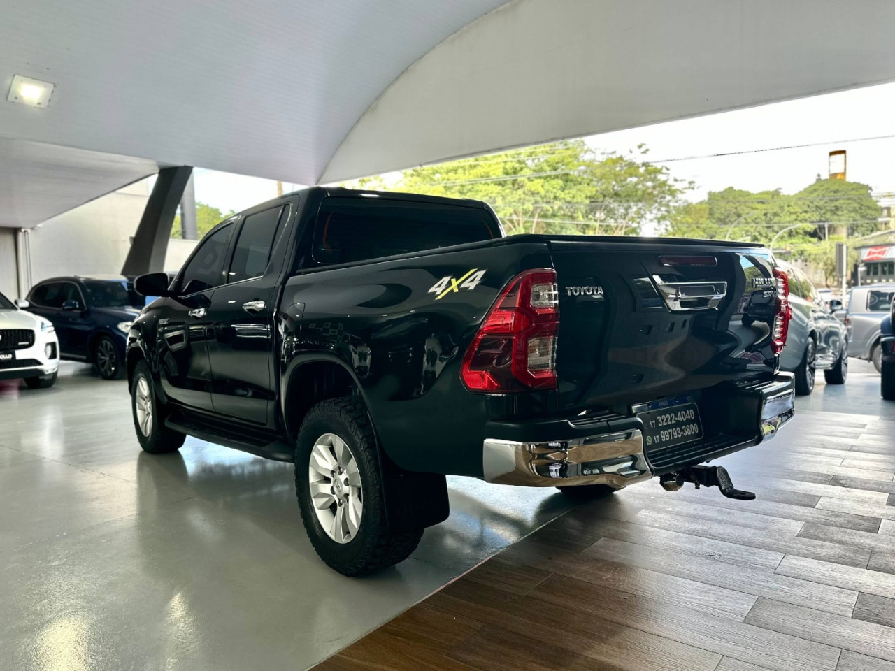 TOYOTA Hilux Caminhonete 2.7 16V 4P SRV FLEX 4X4  CABINE DUPLA AUTOMÁTICO