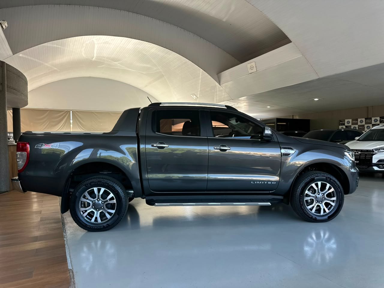 FORD Ranger 3.2 20V CABINE DUPLA 4X4 LIMITED TURBO DIESEL AUTOMÁTICO