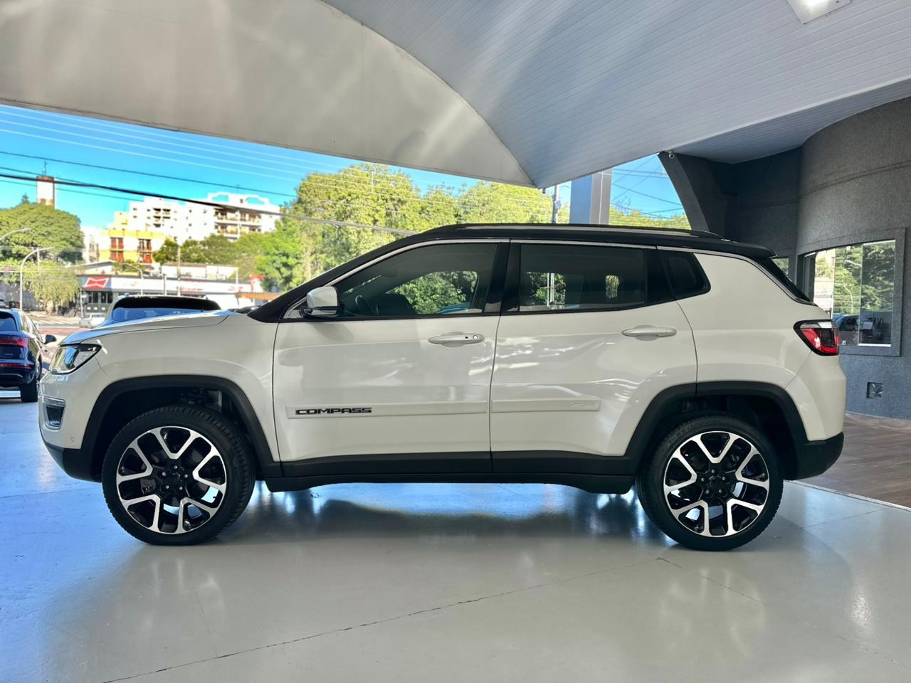 JEEP Compass 2.0 16V 4P LIMITED TURBO DIESEL 4X4 AUTOMÁTICO