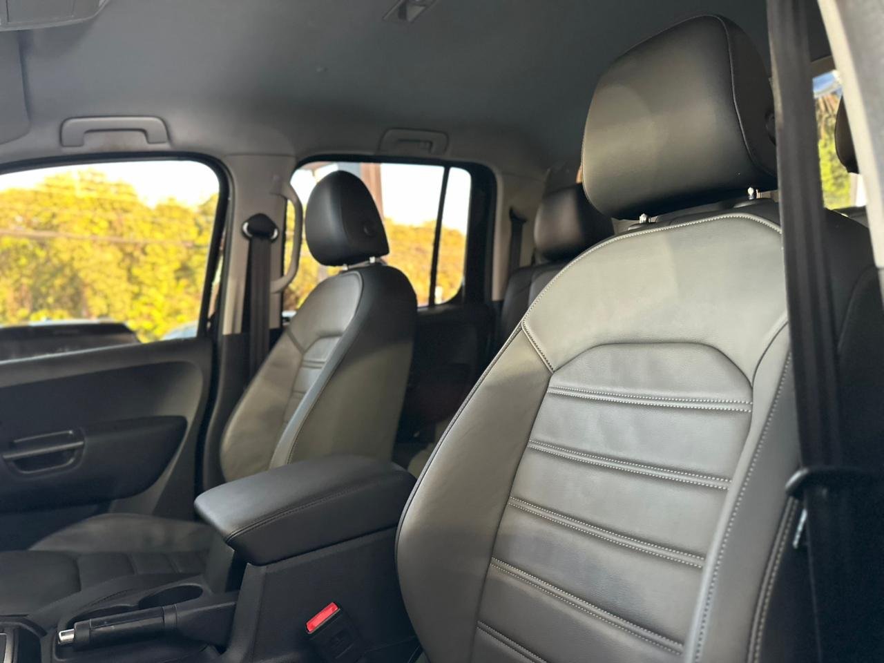 VOLKSWAGEN Amarok 3.0 V6 CABINE DUPLA HIGHLINE 4X4 TURBO INTERCOOLER AUTOMÁTICO