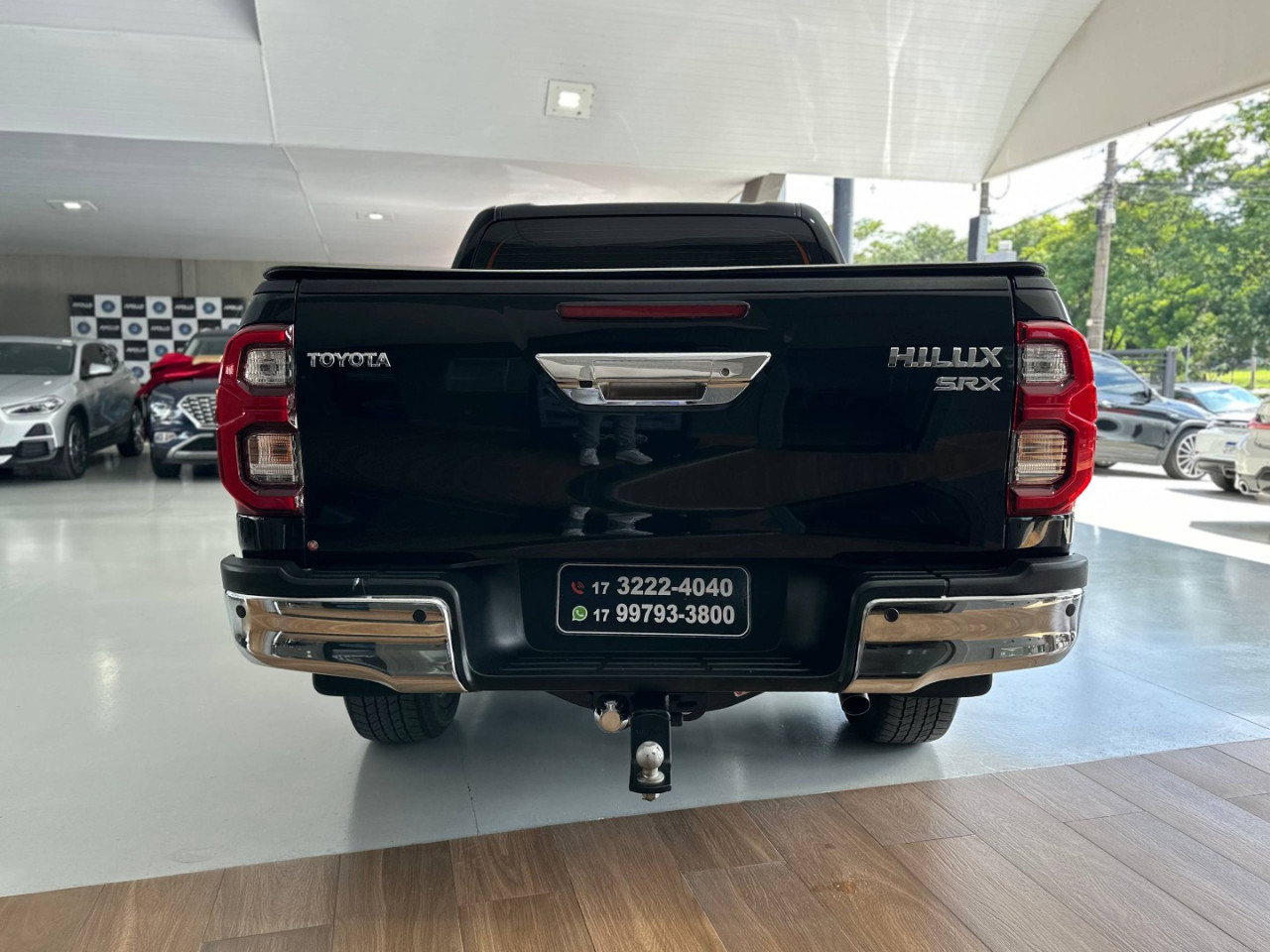 TOYOTA Hilux Caminhonete 2.8 16V SRX 4X4 TURBO DIESEL CABINE DUPLA AUTOMÁTICO