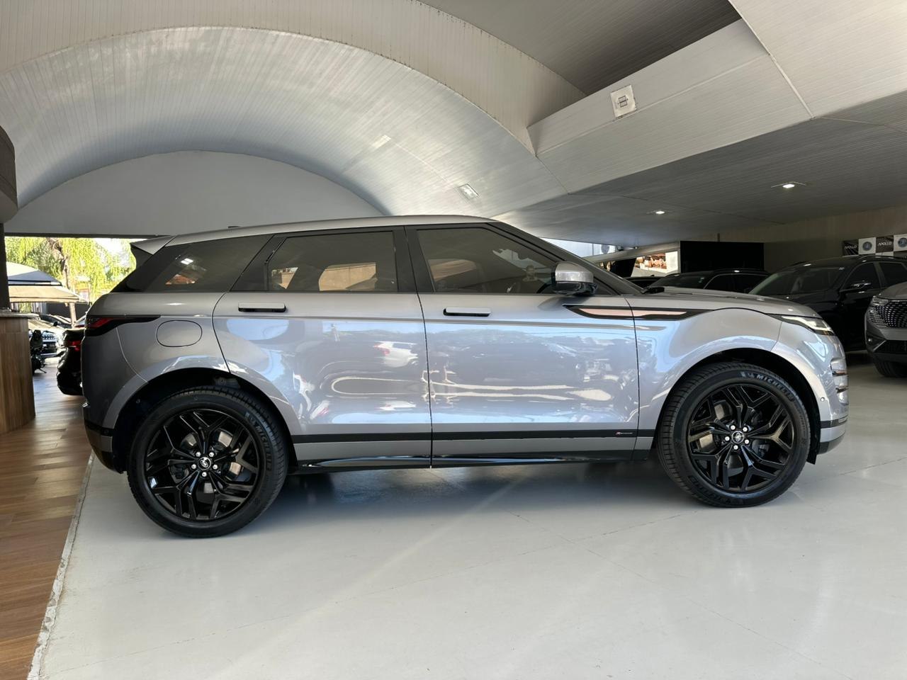 LAND ROVER Range Rover Evoque 2.0 4P FLEX P250 R-DYNAMIC SE AWD AUTOMÁTICO