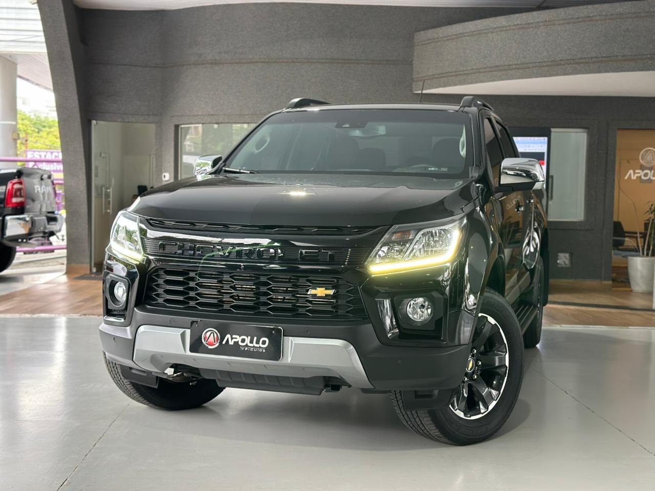S10 2.8 12V HIGH COUNTRY CABINE DUPLA 4X4 TURBO DIESEL AUTOMÁTICO