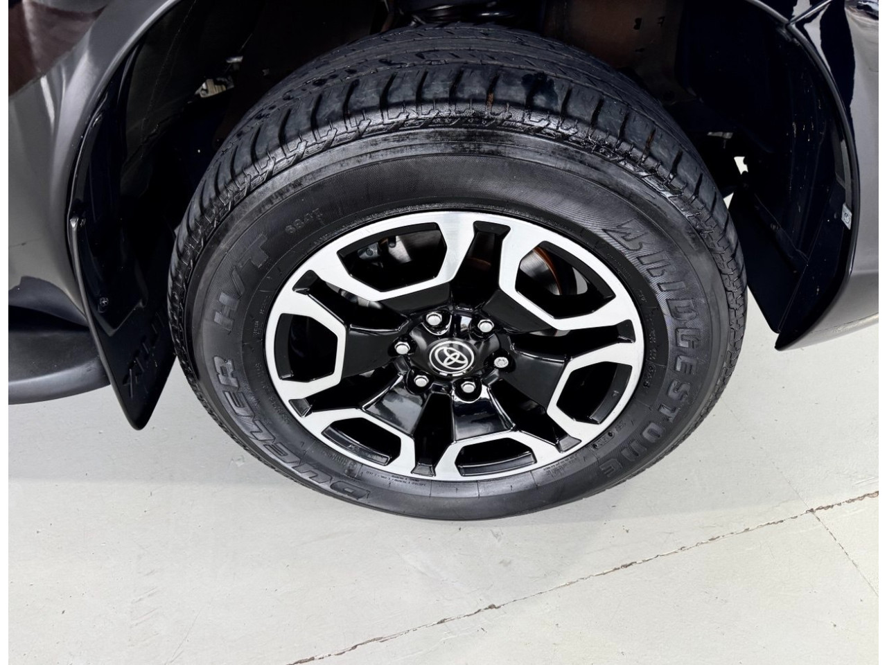 TOYOTA Hilux Caminhonete 2.8 16V SRV 4X4 DIESEL CABINE DUPLA AUTOMÁTICO