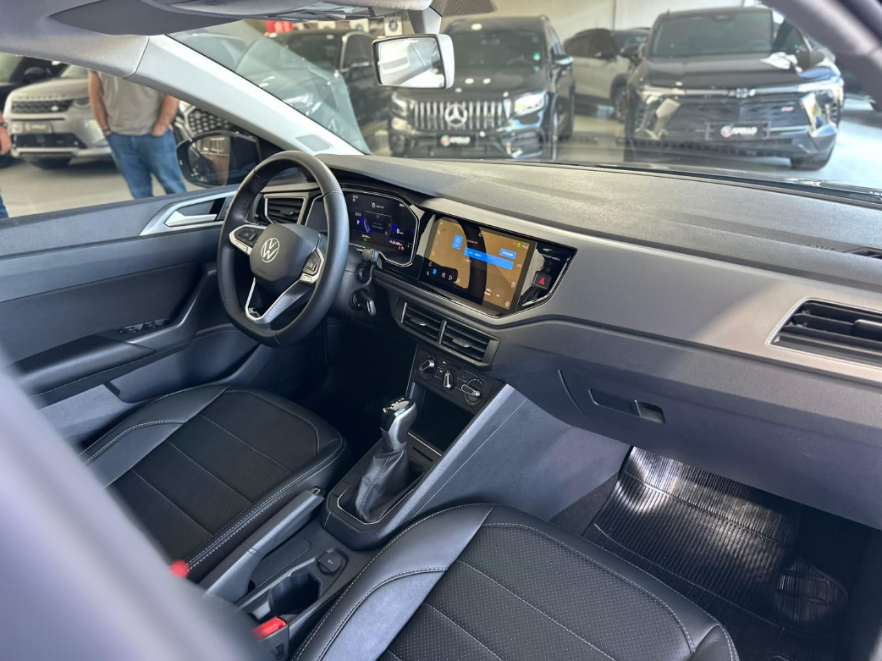 VOLKSWAGEN Nivus 1.0 4P FLEX 200 TSI HIGHLINE TURBO AUTOMÁTICO