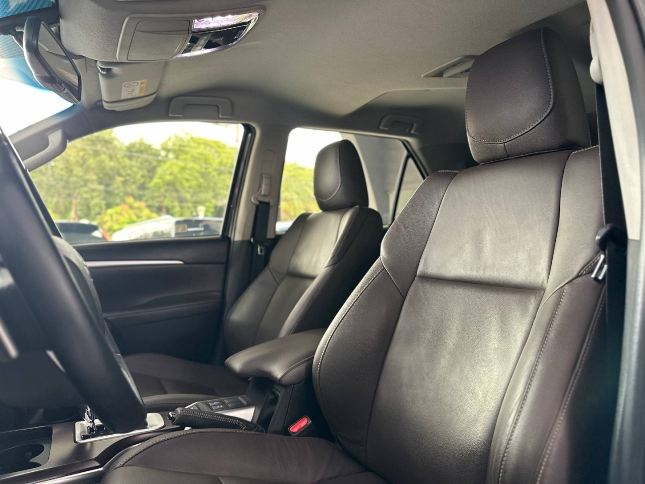 TOYOTA Hilux SW4 2.8 16V 4P SRX 4X4 7 LUGARES TURBO DIESEL AUTOMÁTICO