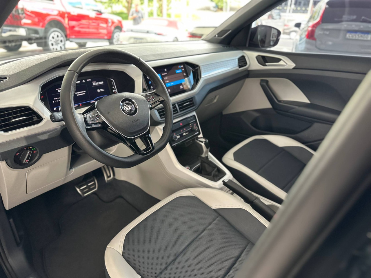 VOLKSWAGEN T-Cross 1.4 4P 250 TSI FLEX HIGHLINE AUTOMÁTICO