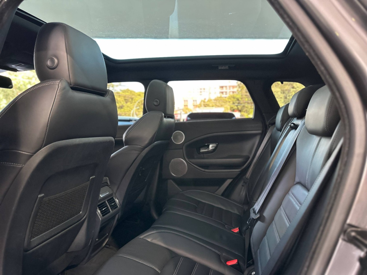 LAND ROVER Range Rover Evoque 2.0 4P FLEX P250 R-DYNAMIC HSE AWD AUTOMÁTICO