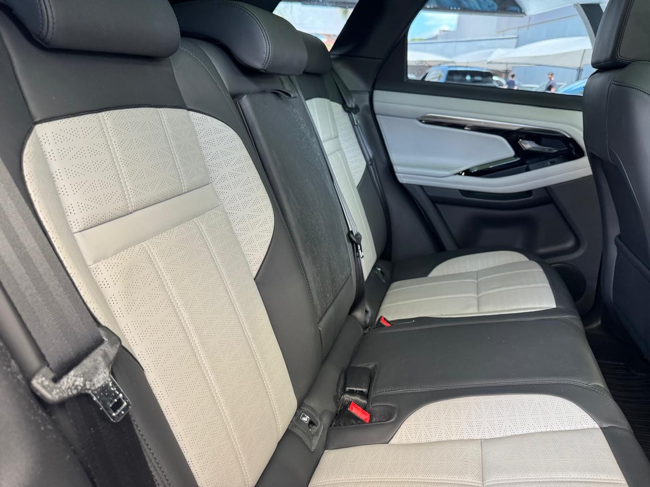 LAND ROVER Range Rover Evoque 2.0 4P FLEX P250 R-DYNAMIC HSE AWD AUTOMÁTICO
