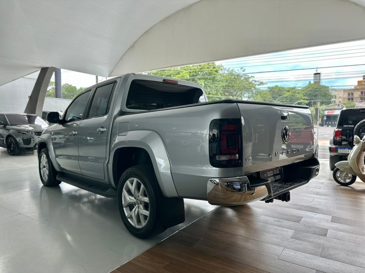 VOLKSWAGEN Amarok 3.0 V6 CABINE DUPLA HIGHLINE 4X4 TURBO INTERCOOLER AUTOMÁTICO