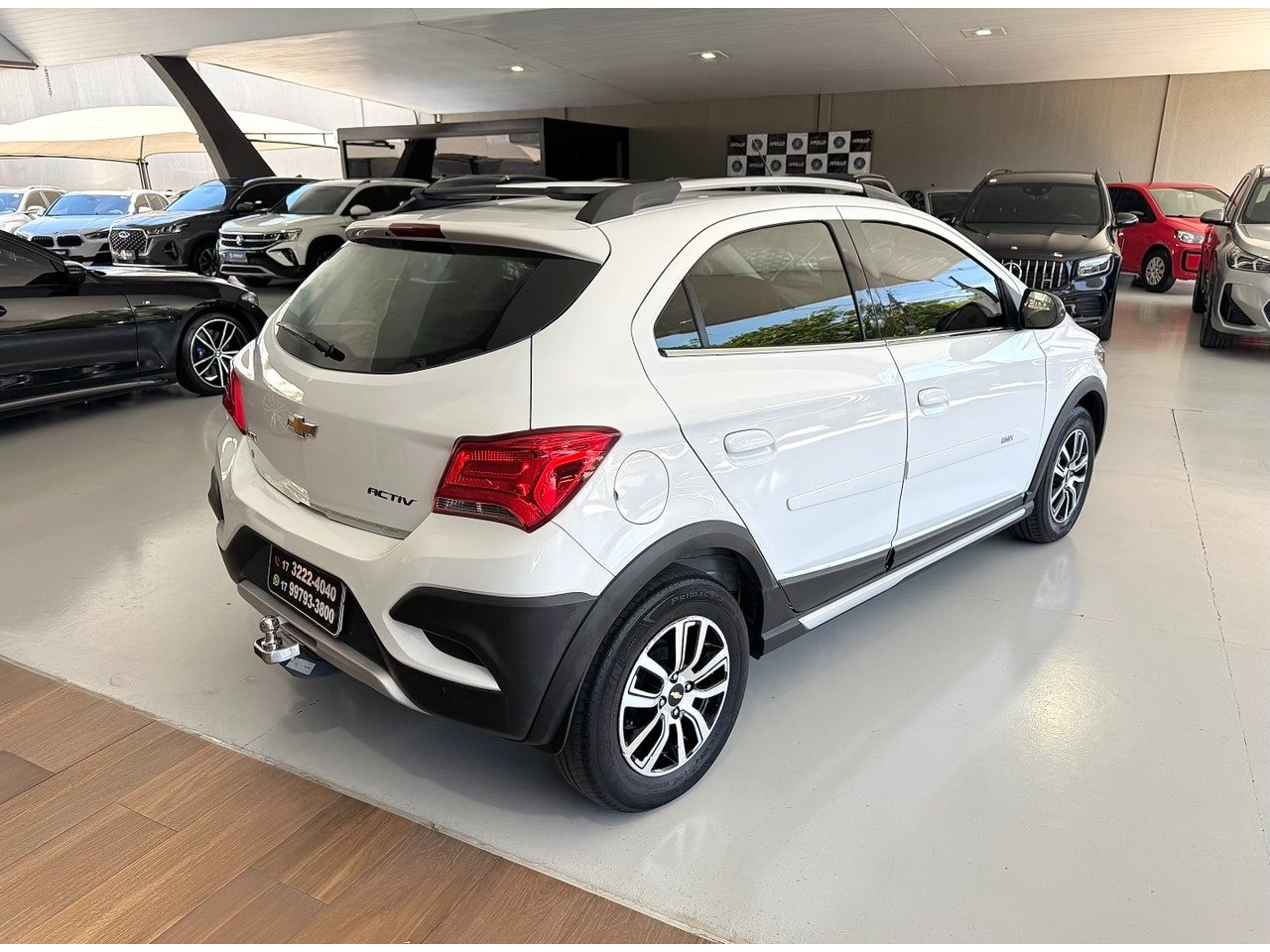 CHEVROLET Onix Hatch 1.4 4P FLEX ACTIV AUTOMÁTICO