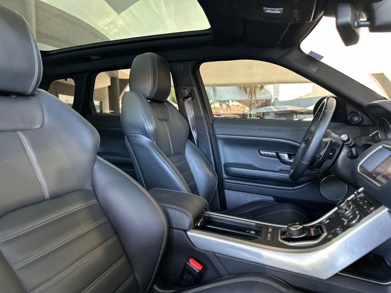 LAND ROVER Range Rover Evoque 2.0 4P FLEX P250 R-DYNAMIC HSE AWD AUTOMÁTICO