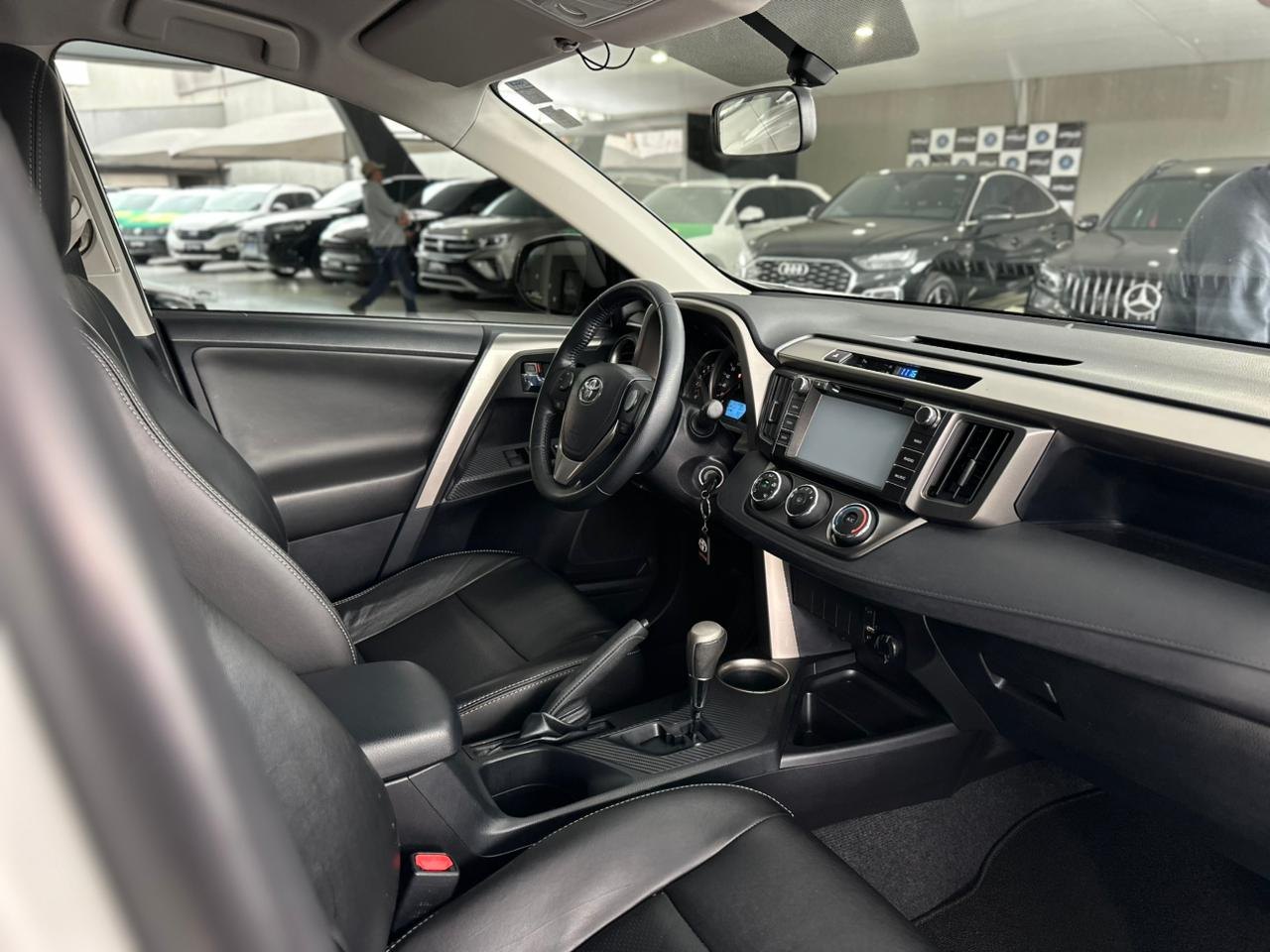 TOYOTA RAV 4 2.0 16V 4P AUTOMÁTICO
