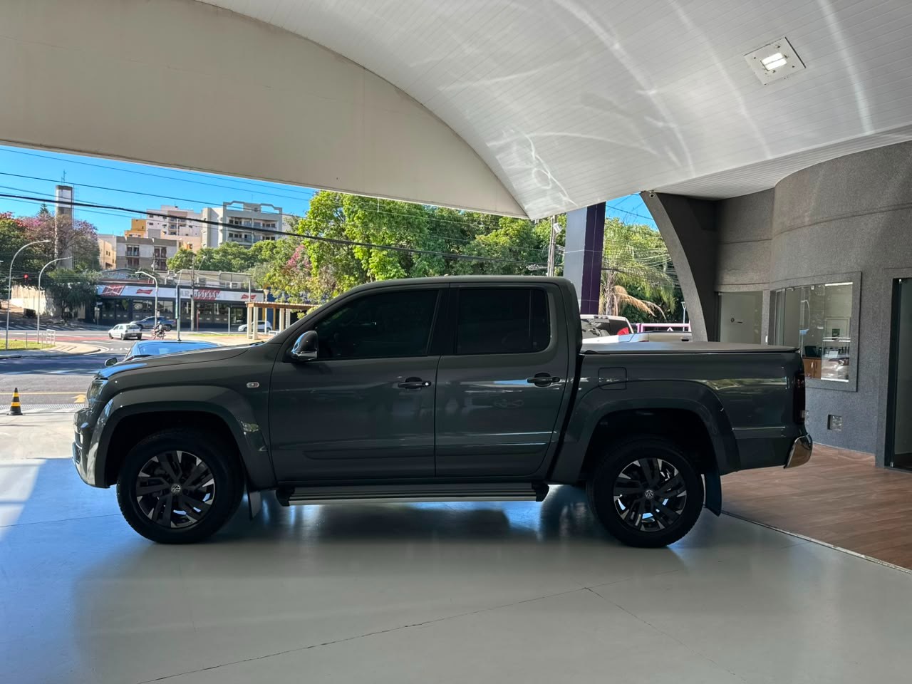 VOLKSWAGEN Amarok 3.0 V6 CABINE DUPLA HIGHLINE 4X4 TURBO INTERCOOLER AUTOMÁTICO