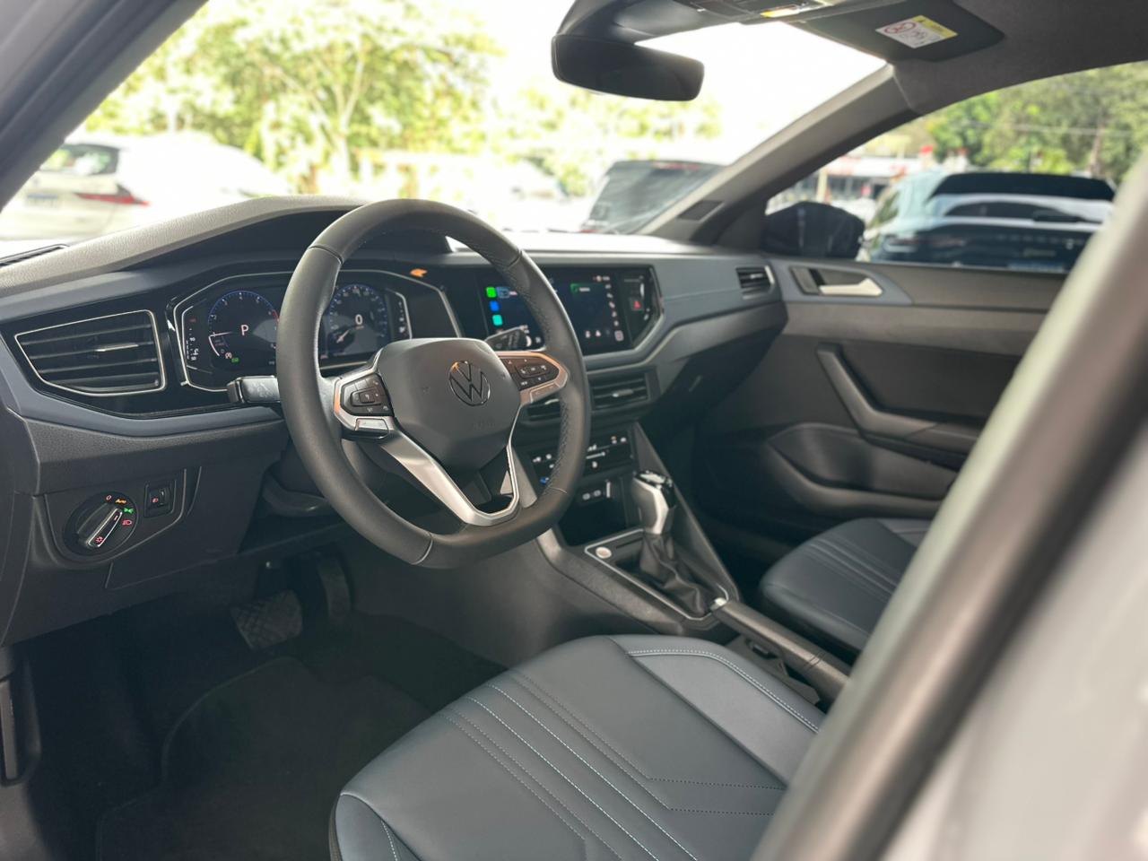 VOLKSWAGEN Nivus 1.0 4P FLEX 200 TSI HIGHLINE TURBO AUTOMÁTICO