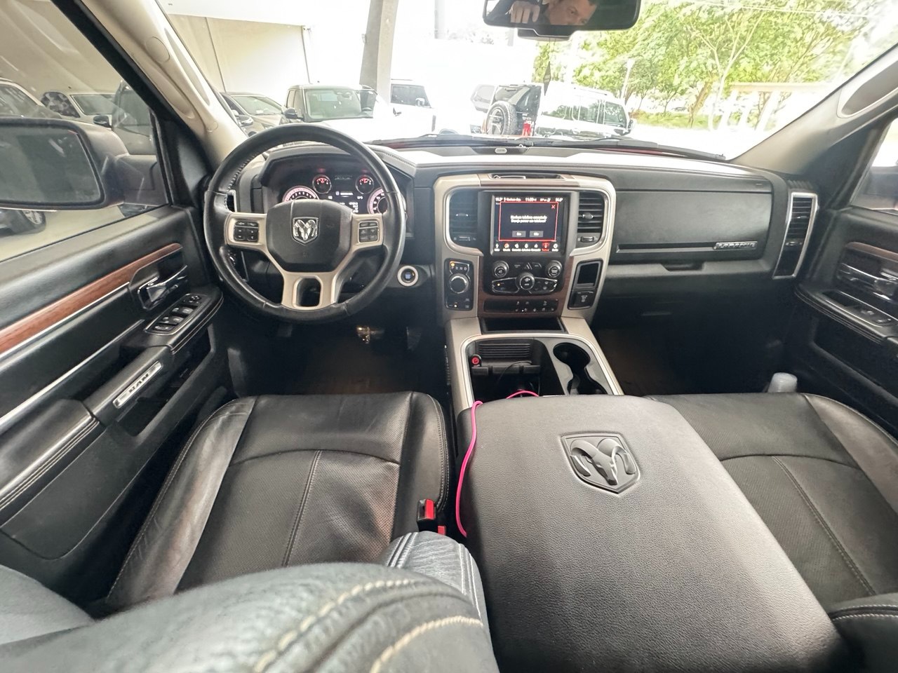 RAM Classic 5.7 V8 32V 4P HEMI LARAMIE AUTOMÁTICO