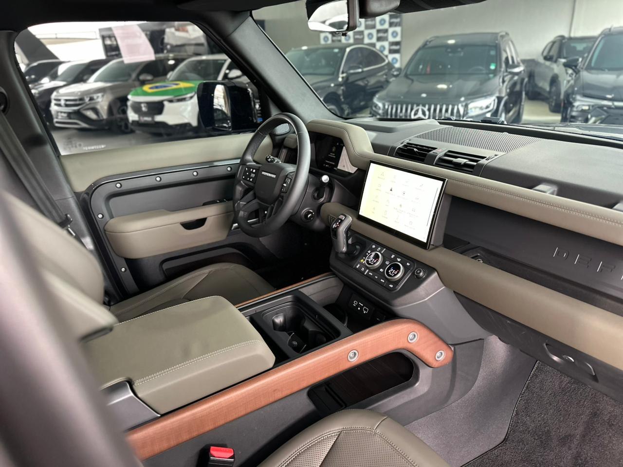 LAND ROVER Defender 110 3.0 24V 4P D300 TURBO DIESEL MHEV X-110 AWD AUTOMÁTICO