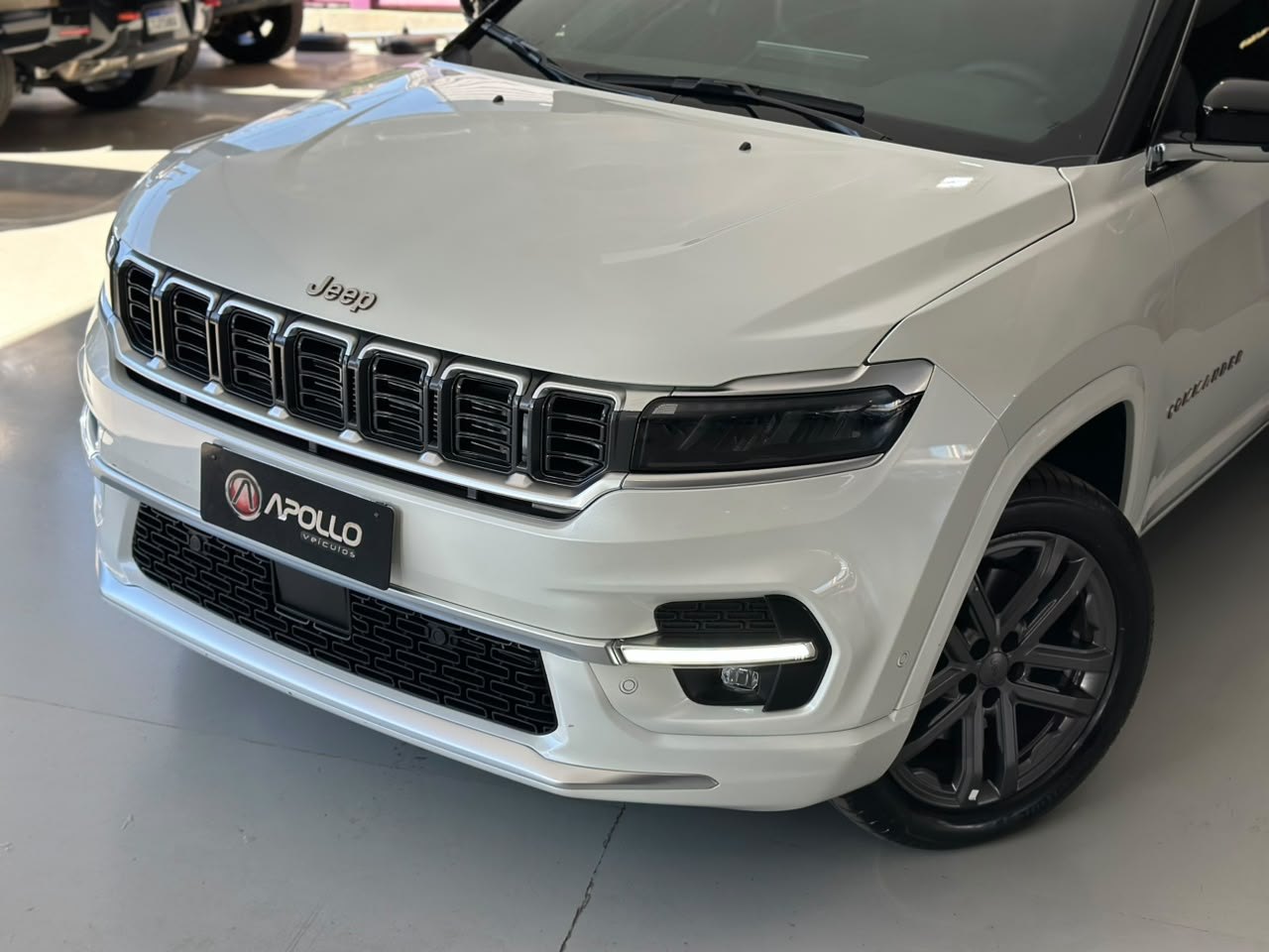 JEEP Commander 2.0 16V 4P HURRICANE 4 OVERLAND TURBO 4X4 AUTOMÁTICO AT9