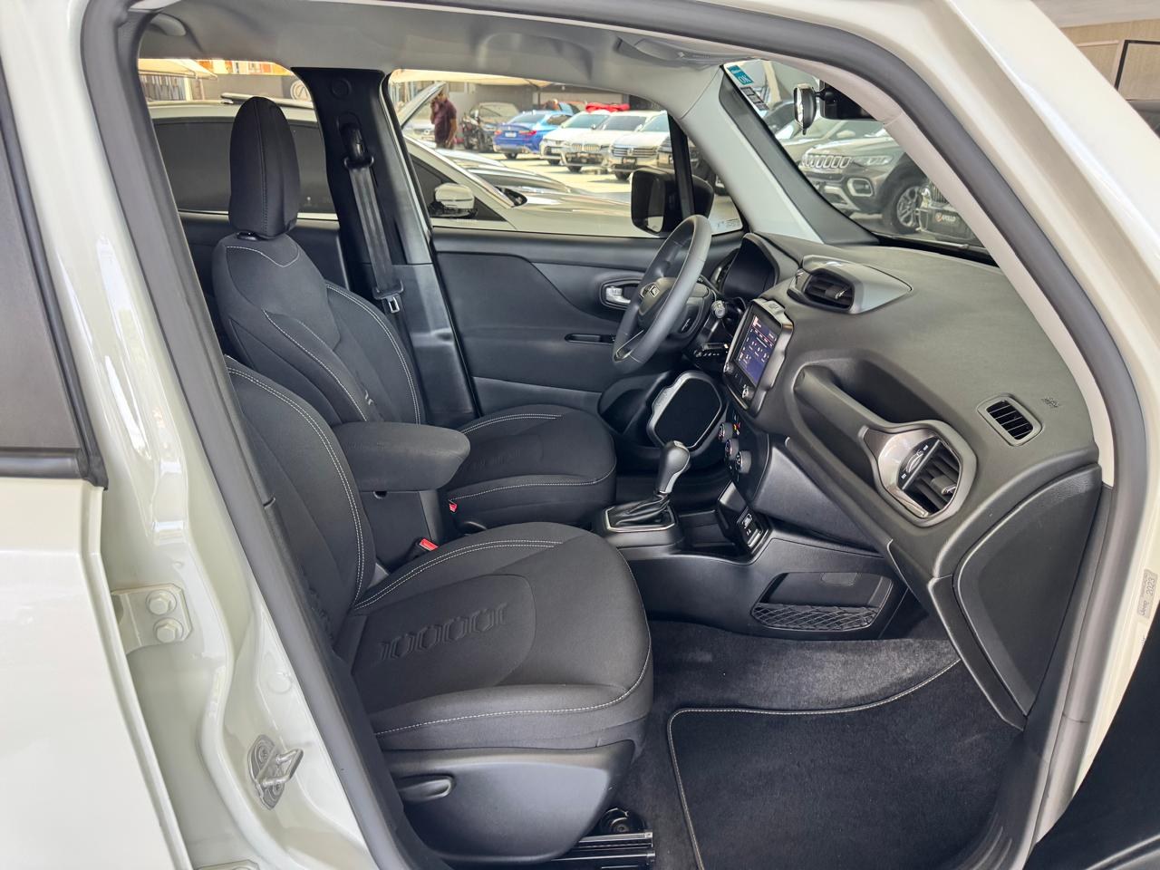 JEEP Renegade 1.3 16V 4P FLEX T270 SPORT TURBO AUTOMÁTICO