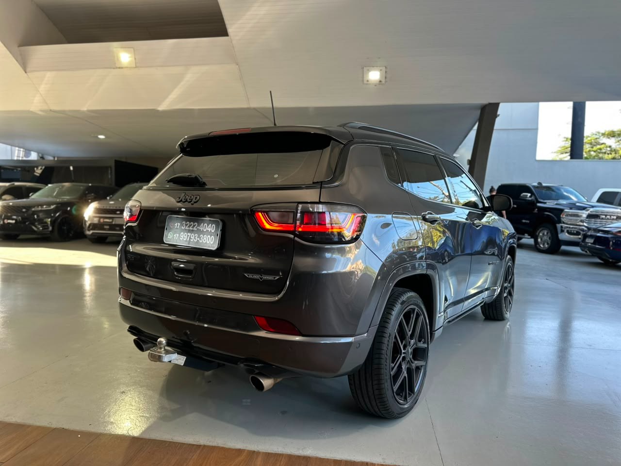 JEEP Compass 2.0 16V 4P HURRICANE 4 TURBO BLACKHAWK AUTOMÁTICO AT9