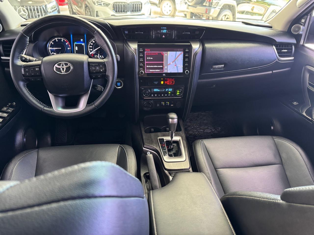 TOYOTA Hilux SW4 2.8 16V 4P SRX 4X4 7 LUGARES TURBO DIESEL AUTOMÁTICO