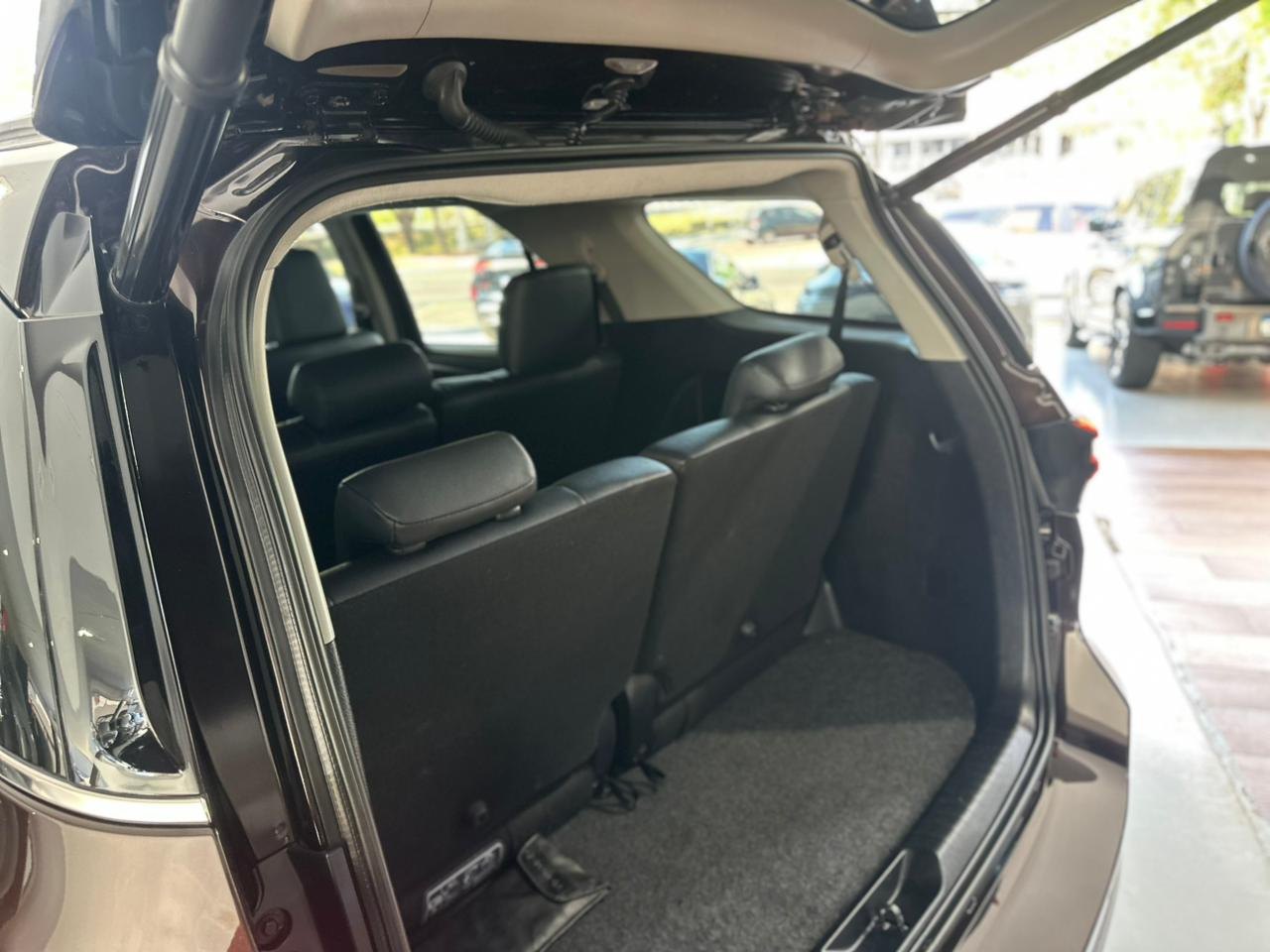 TOYOTA Hilux SW4 2.8 16V 4P SRX 4X4 7 LUGARES TURBO DIESEL AUTOMÁTICO