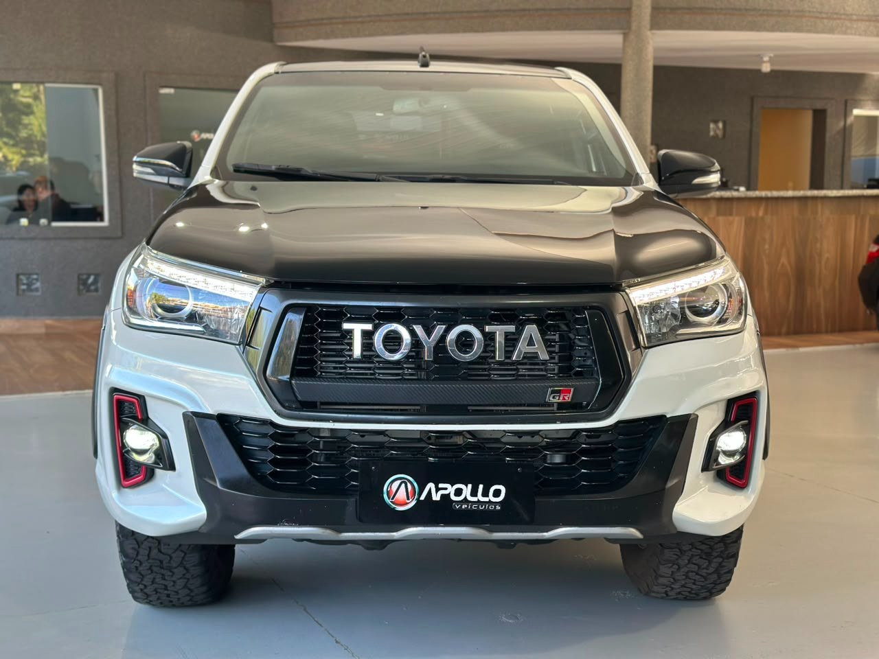 TOYOTA Hilux Caminhonete 2.8 16V GR SPORT 4X4 TURBO DIESEL CABINE DUPLA AUTOMÁTICO