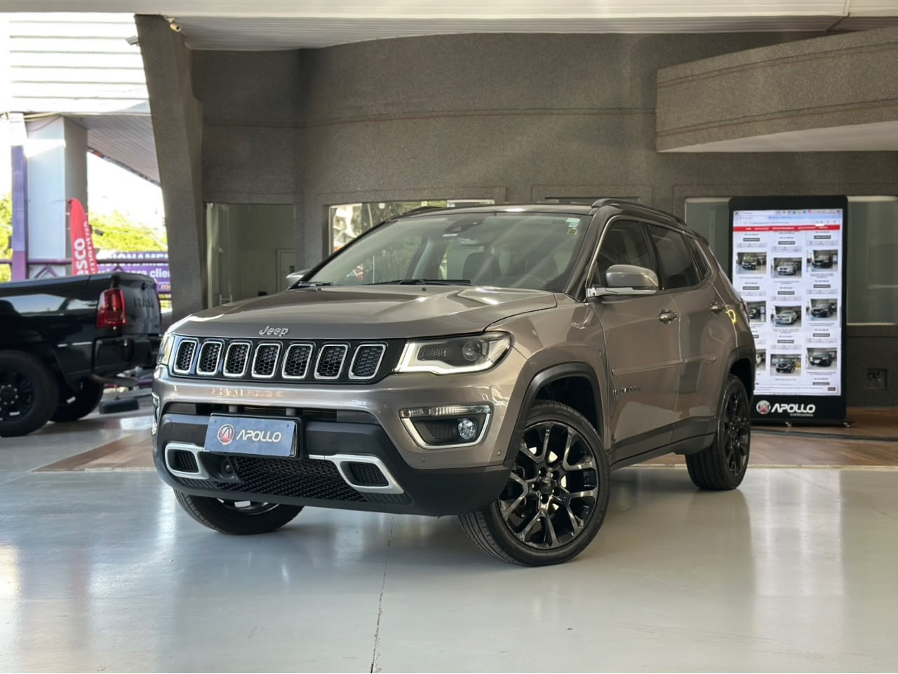 Compass 2.0 16V 4P 350 LIMITED 4X4 TURBO DIESEL AUTOMÁTICO