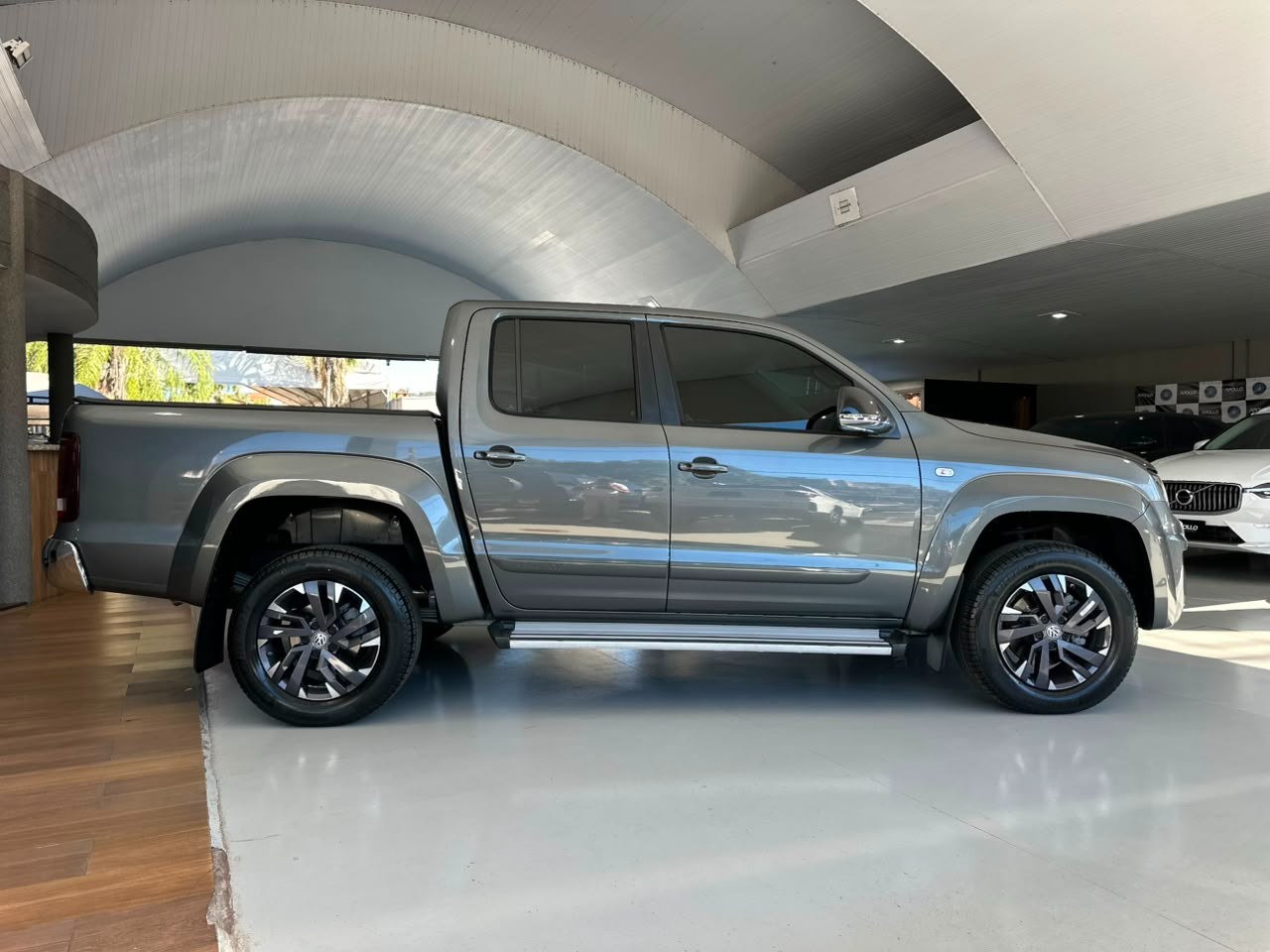 VOLKSWAGEN Amarok 3.0 V6 CABINE DUPLA HIGHLINE 4X4 TURBO INTERCOOLER AUTOMÁTICO