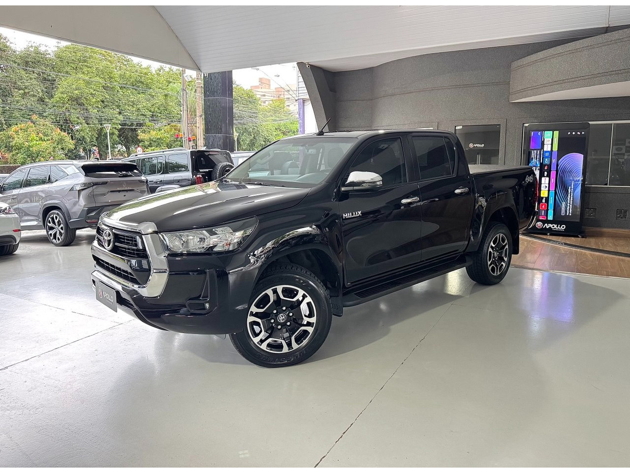 Hilux Caminhonete 2.8 16V SRV 4X4 DIESEL CABINE DUPLA AUTOMÁTICO