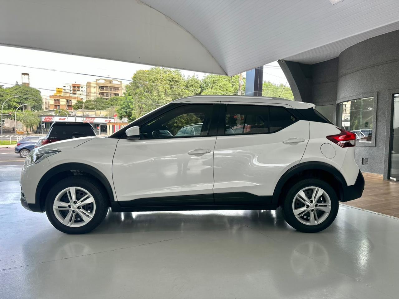 NISSAN Kicks 1.6 16V 4P FLEXSTART S DIRECT X-TRONIC AUTOMÁTICO CVT