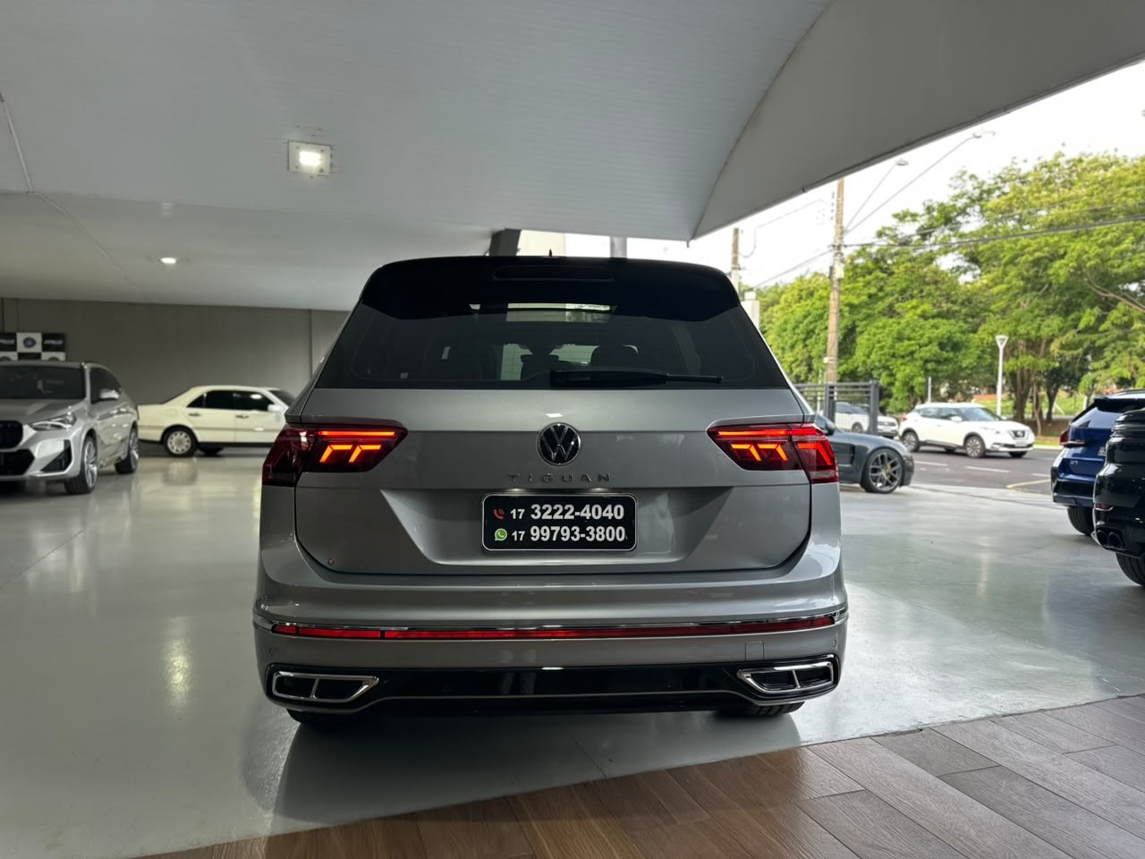 VOLKSWAGEN Tiguan 2.0 16V 4P FSI R-LINE TURBO AUTOMÁTICO