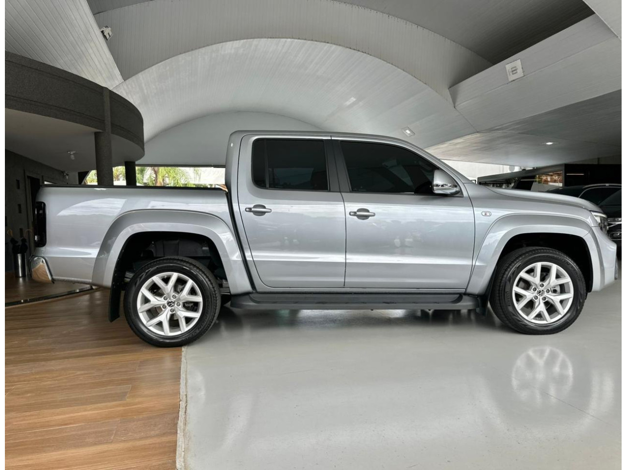 VOLKSWAGEN Amarok 3.0 V6 CABINE DUPLA HIGHLINE 4X4 TURBO INTERCOOLER AUTOMÁTICO