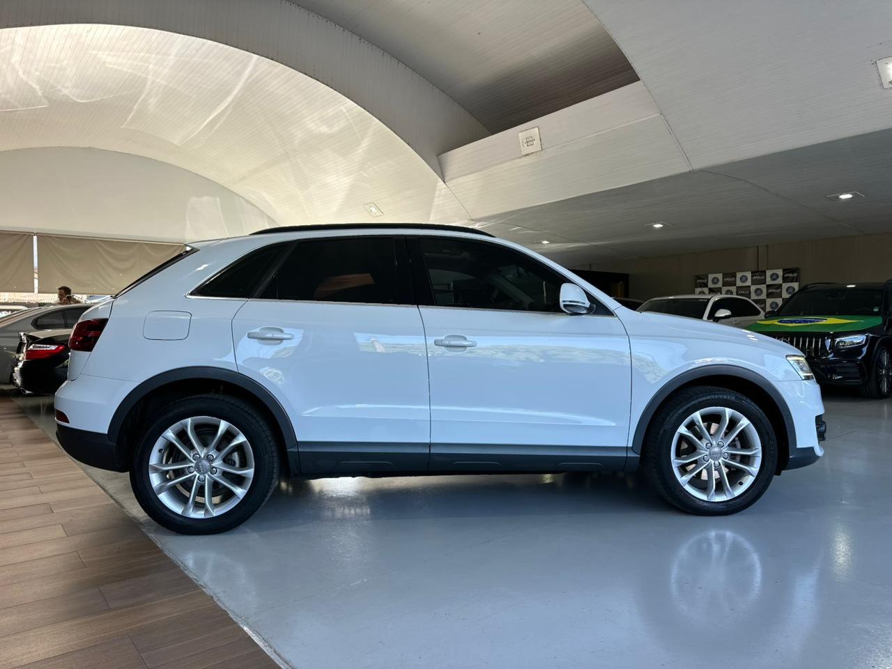 AUDI Q3 2.0 4P TFSI AMBIENTE QUATTRO S-TRONIC AUTOMÁTICO