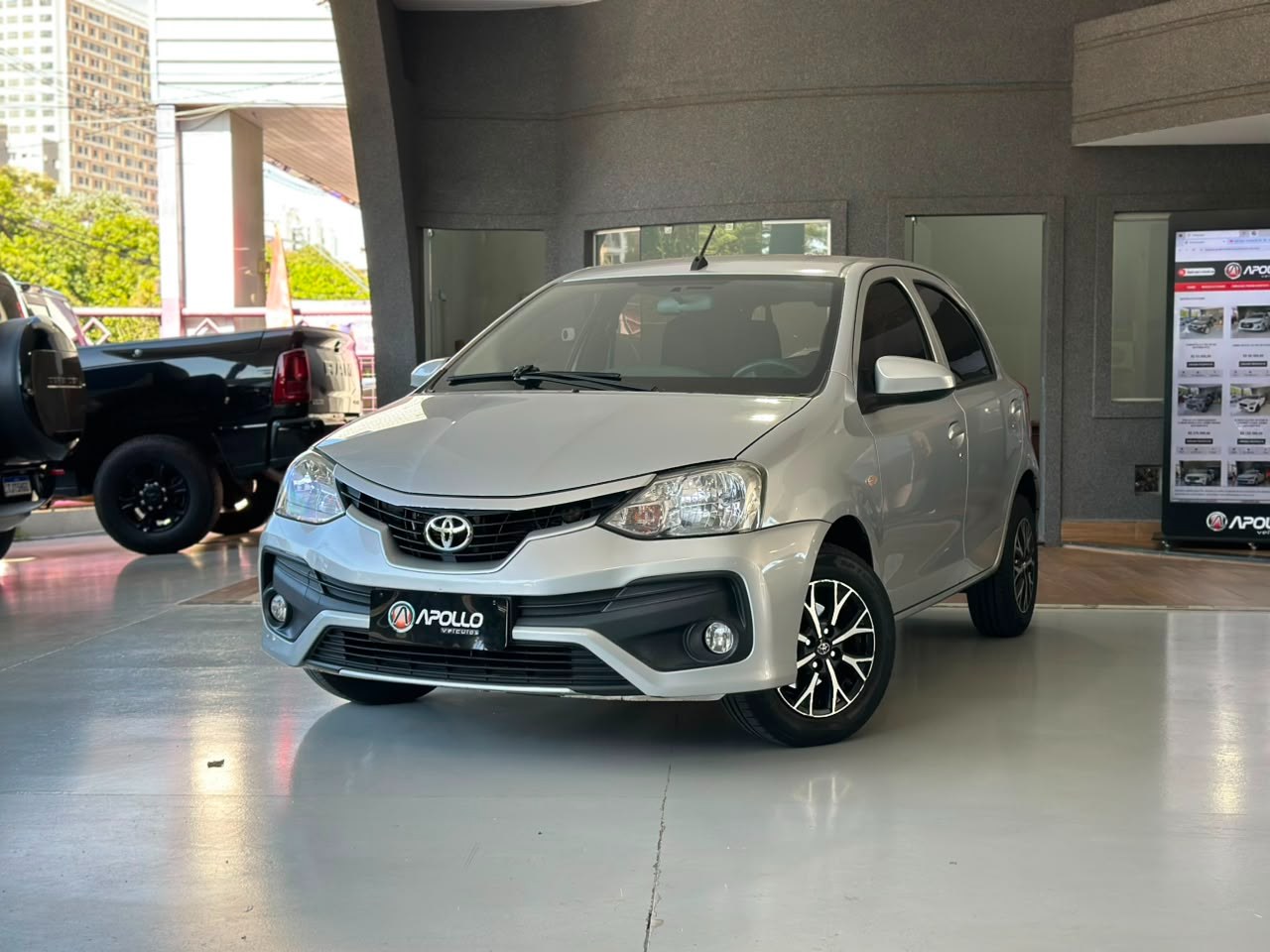 Etios Hatch 1.3 16V 4P FLEX X