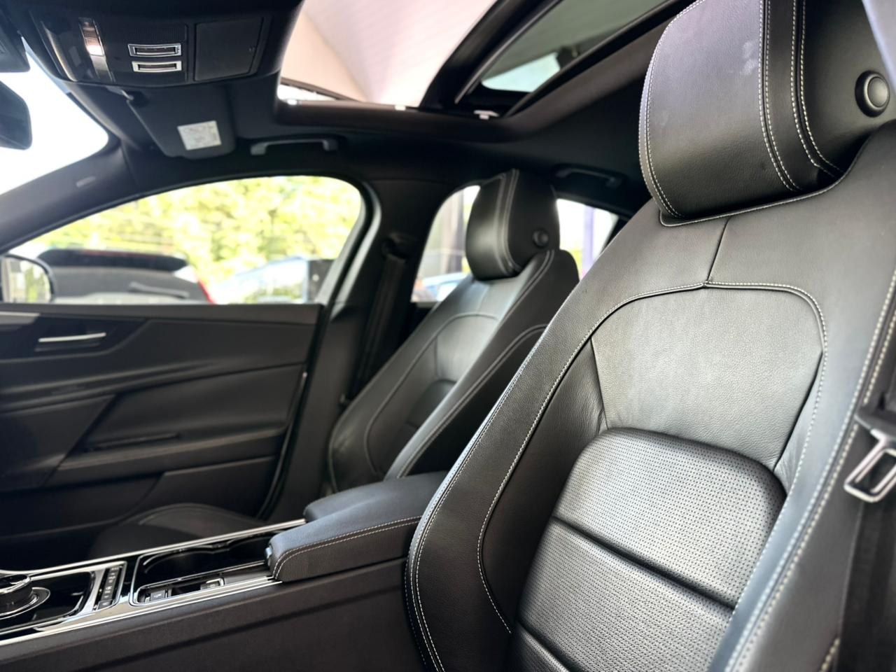 JAGUAR XE 2.0 16V 4P SI4 R-SPORT TURBO AUTOMÁTICO