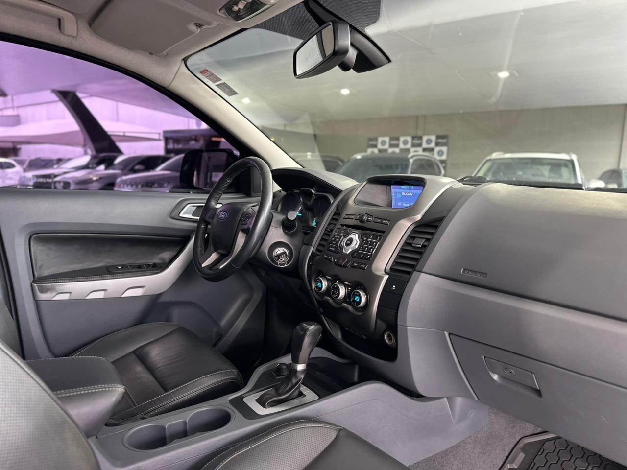 FORD Ranger 3.2 20V CABINE DUPLA 4X4 LIMITED TURBO DIESEL AUTOMÁTICO