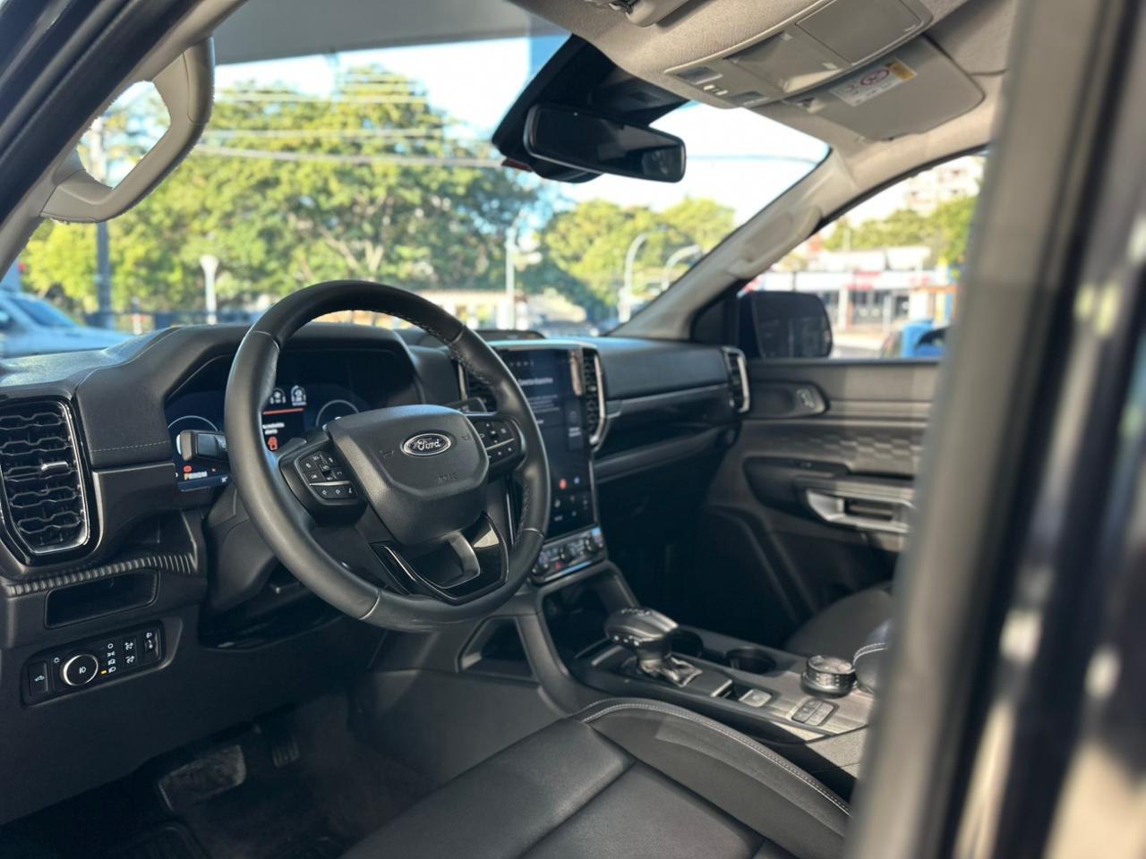 FORD Ranger 3.0 V6 4X4 LIMITED PLUS TURBO DIESEL CABINE DUPLA AUTOMÁTICO