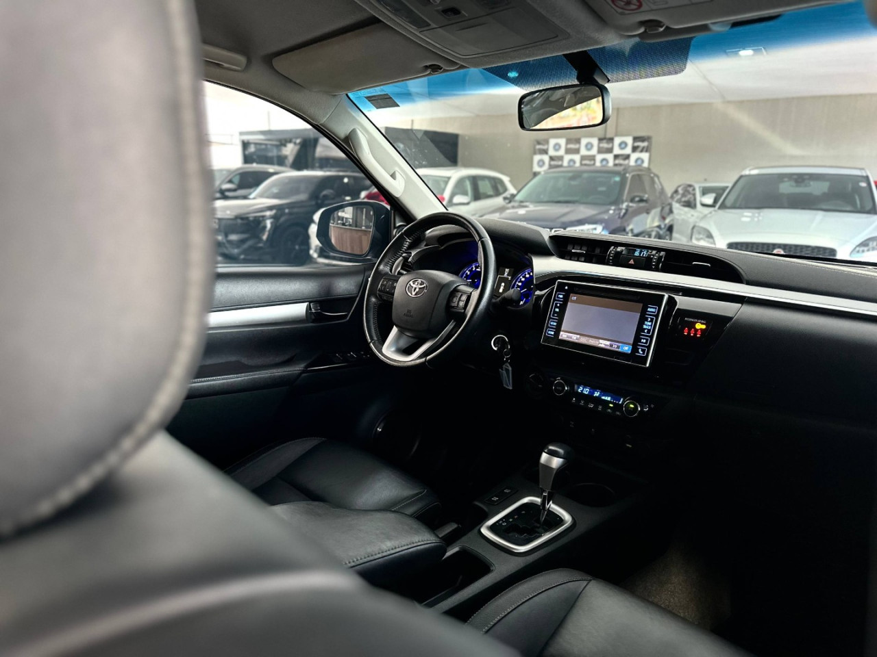 TOYOTA Hilux Caminhonete 2.7 16V 4P SRV FLEX 4X4  CABINE DUPLA AUTOMÁTICO