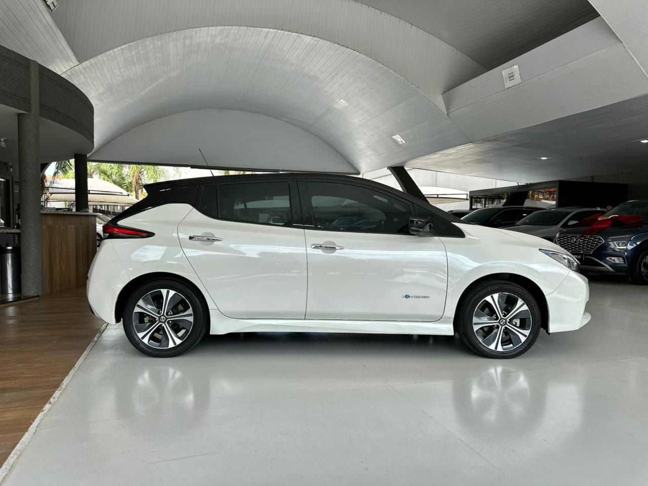 NISSAN Leaf B12P 4P 40 ELÉTRICO